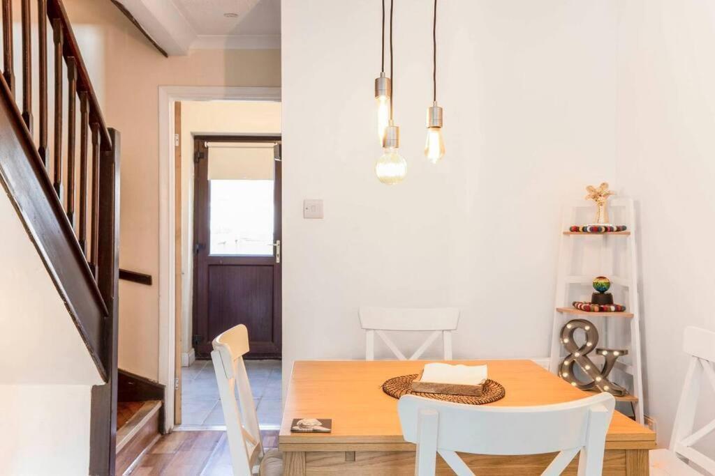 Quiet & Secluded St Albans Houseヴィラ エクステリア 写真