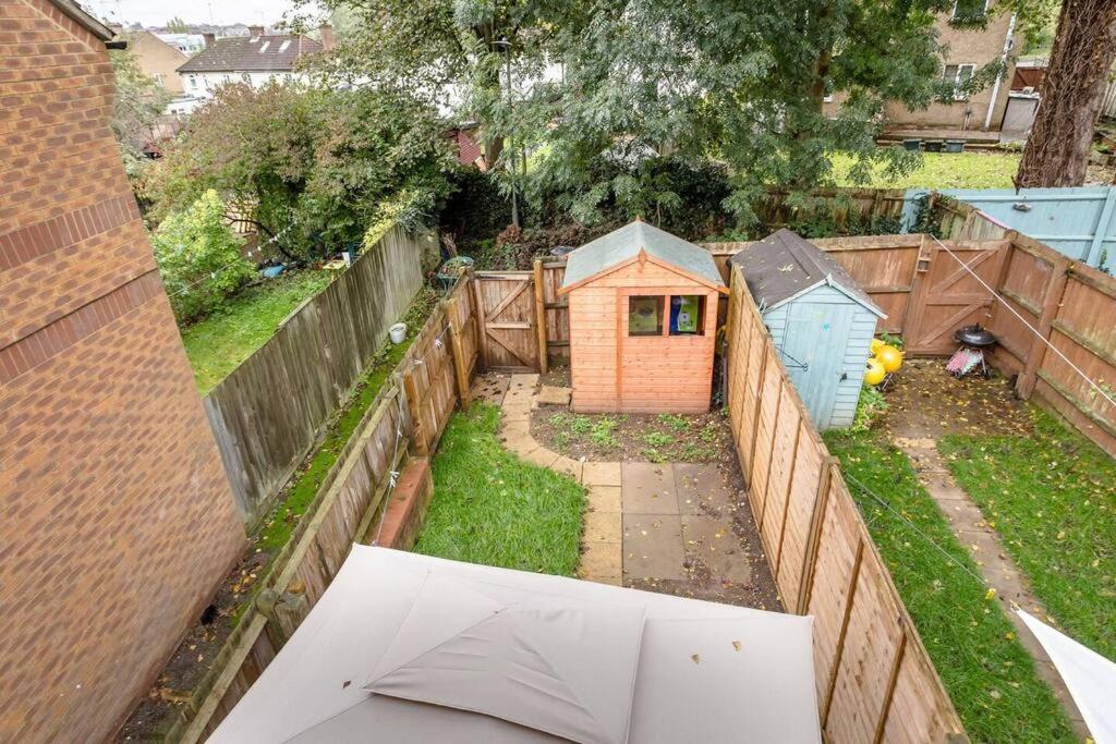 Quiet & Secluded St Albans Houseヴィラ エクステリア 写真