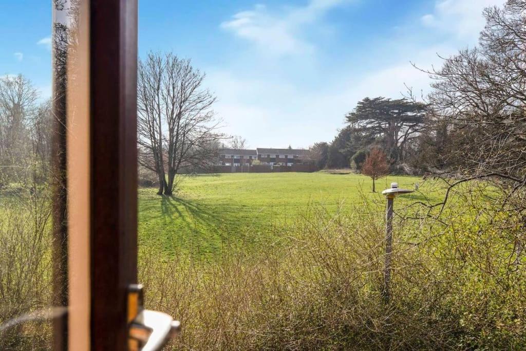 Quiet & Secluded St Albans Houseヴィラ エクステリア 写真