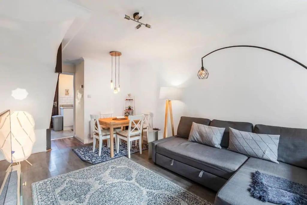 Quiet & Secluded St Albans Houseヴィラ エクステリア 写真